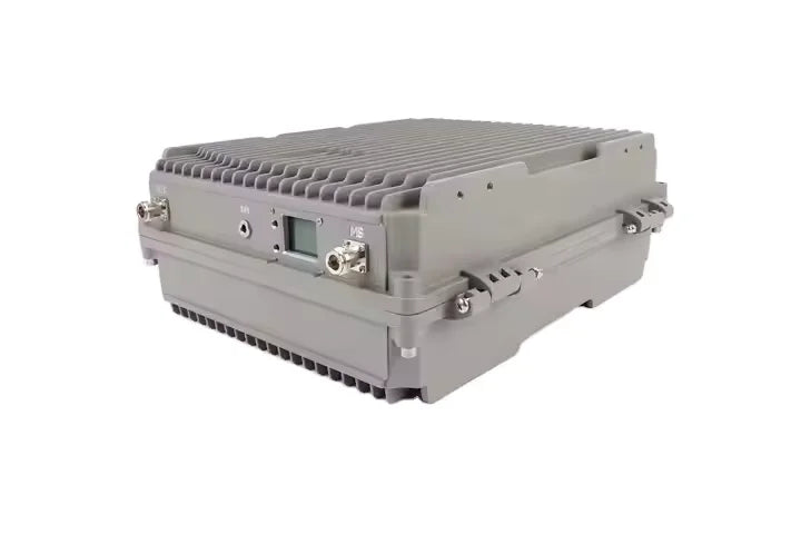 Wireless network amplifier Factory delivered 900 1800 2100mhz 5w 2g 3g 4g 3band signal LTE repeater 37dbm