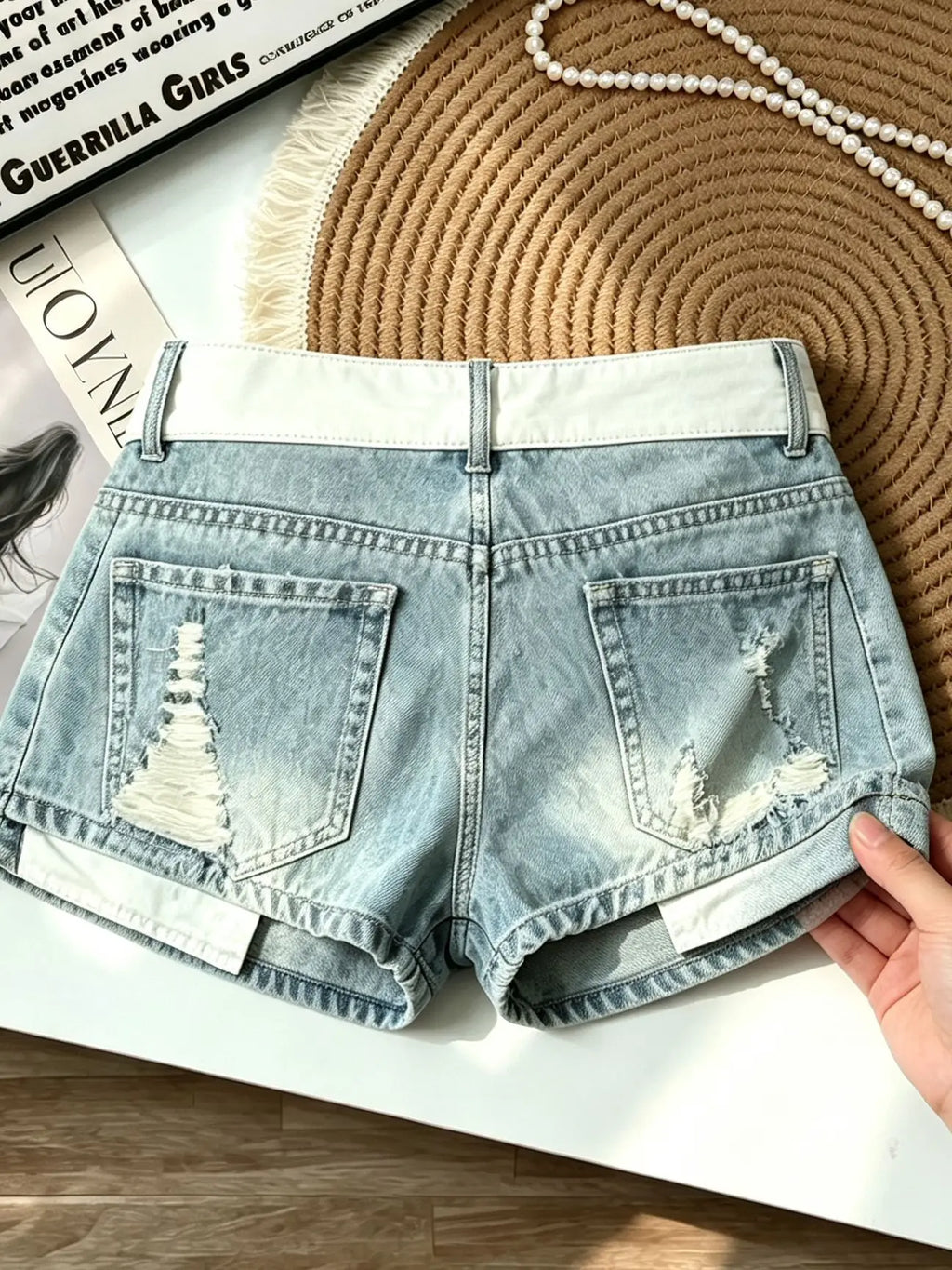 Retro Flanged Waist Ripped Denim Shorts Women's Summer Sexy Hip-wrapped Straight Hot Pants