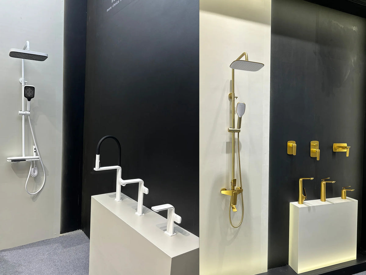 Modern Smart Piano Keys Thermostatic Shower System Premium Brass Digital LED Display Spa Shower Panel For OEM/ODM