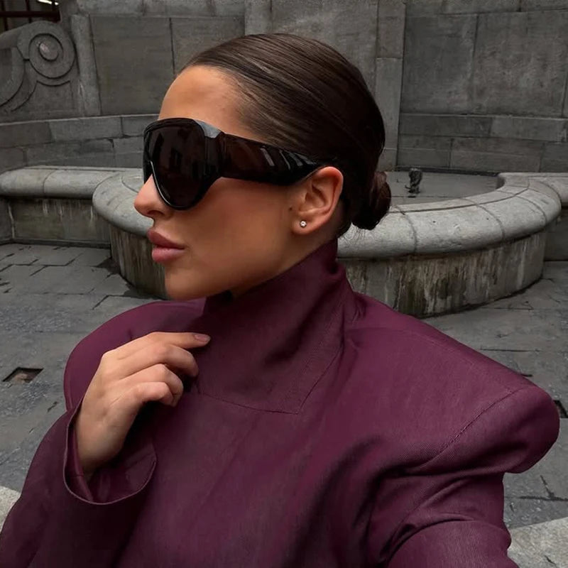 Dark Burgundy Waist-Cinching Shoulder Pad Blazer 2026 Women's Stand Collar Button Design Height-Enhancing Slimming Commute Coat