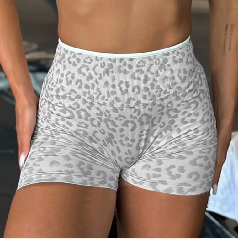 Scrunch Seamless Tights Leopard Seamless Yoga Pants Squat Proof High Elasticity Fitness Shorts Running Workout Legging XP269