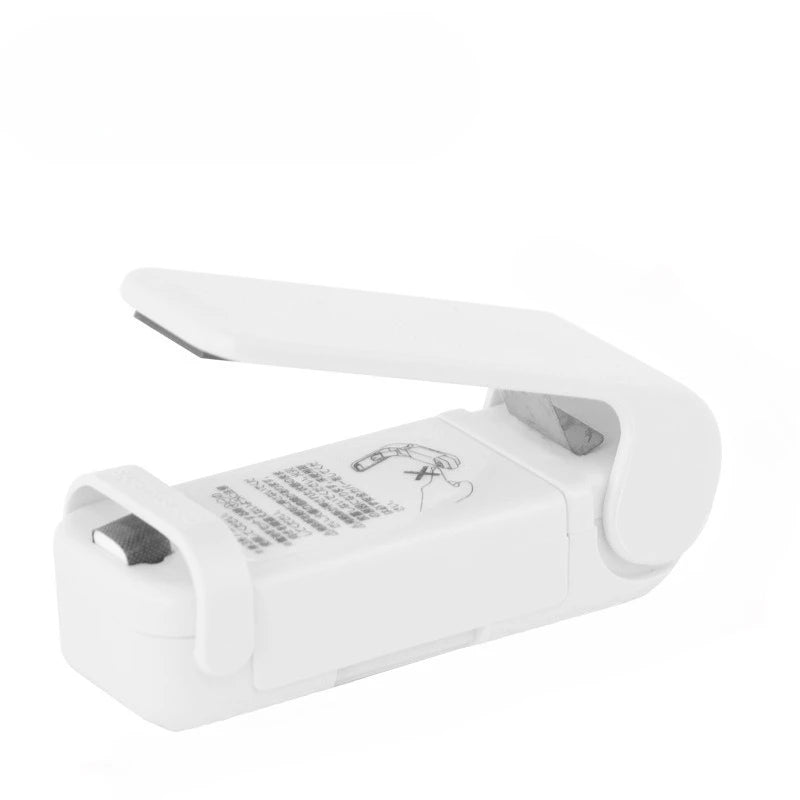 Travel Friendly Portable Small Sealing Machines Storage Plastic For Food Snack Vegetables Sealing Machines Kitchen Accessories