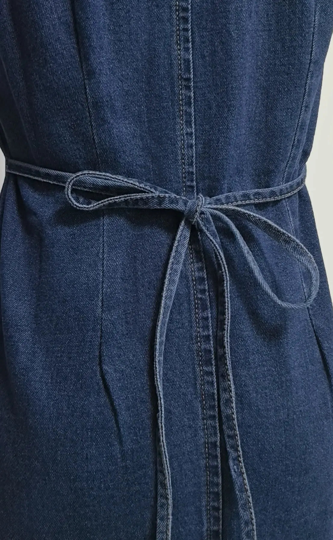 Women's Retro Spicy Girl Design Sleeveless Denim Dress Spring Summer Washed Denim Short Skirt High Waist V-neck Dress for Women