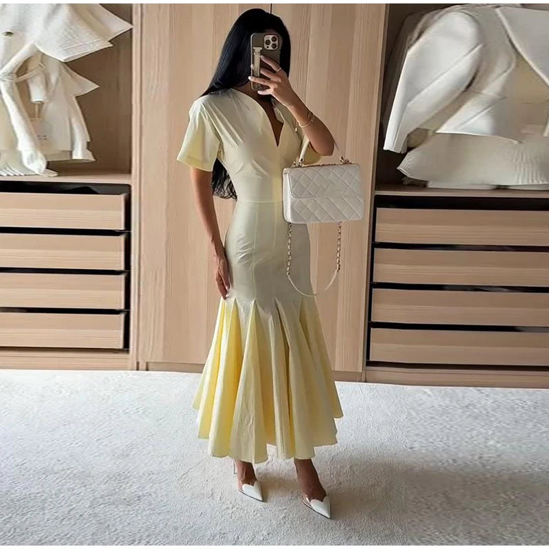 Elegant Pleated Waist-cinching Long Dress Women's Sexy V-neck Short Sleeve Bodycon Dresses 2026 Summer New Lady Solid Robes
