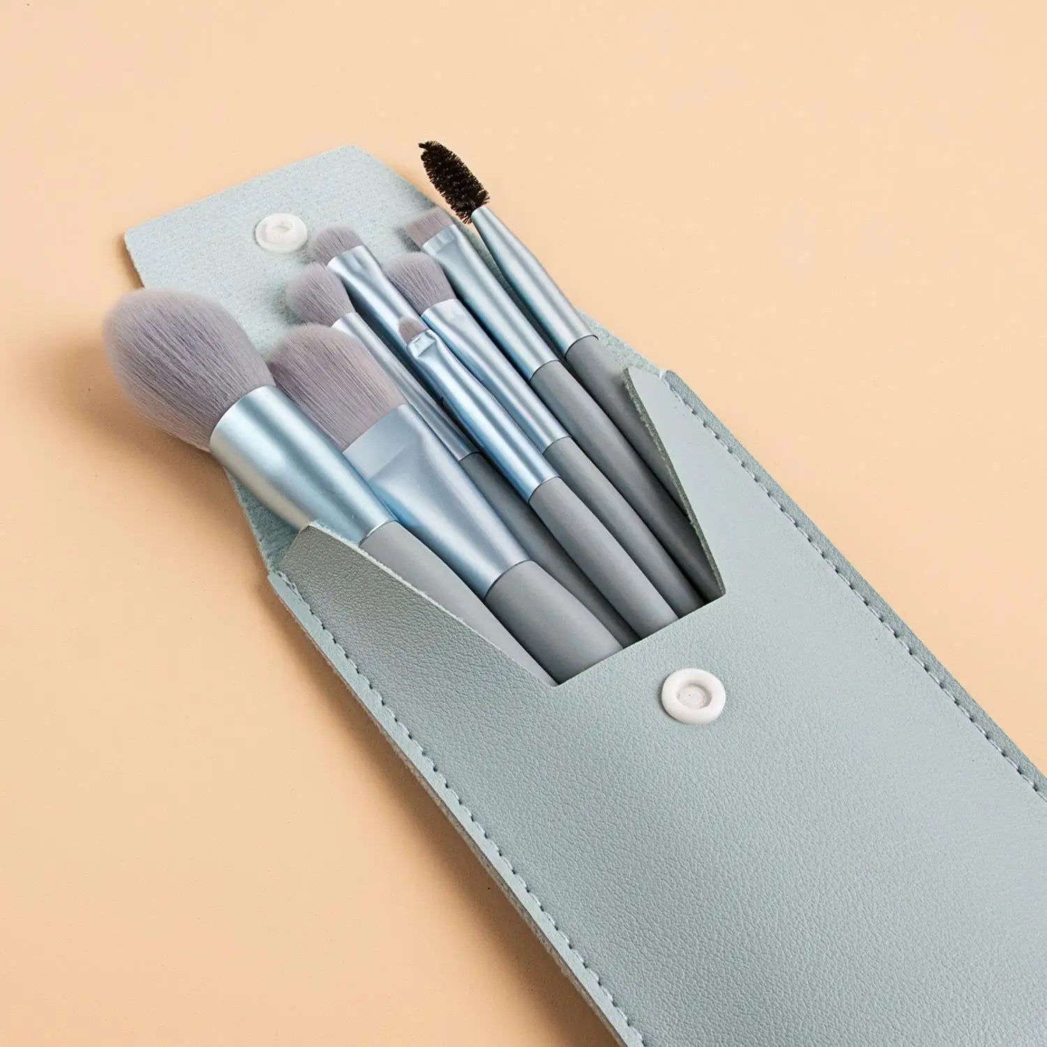 1 Set Mini 8Pcs Makeup Brush Set Portable Pouch Eyeshadow Foundation Blush Brush Beauty Tools for Beginners