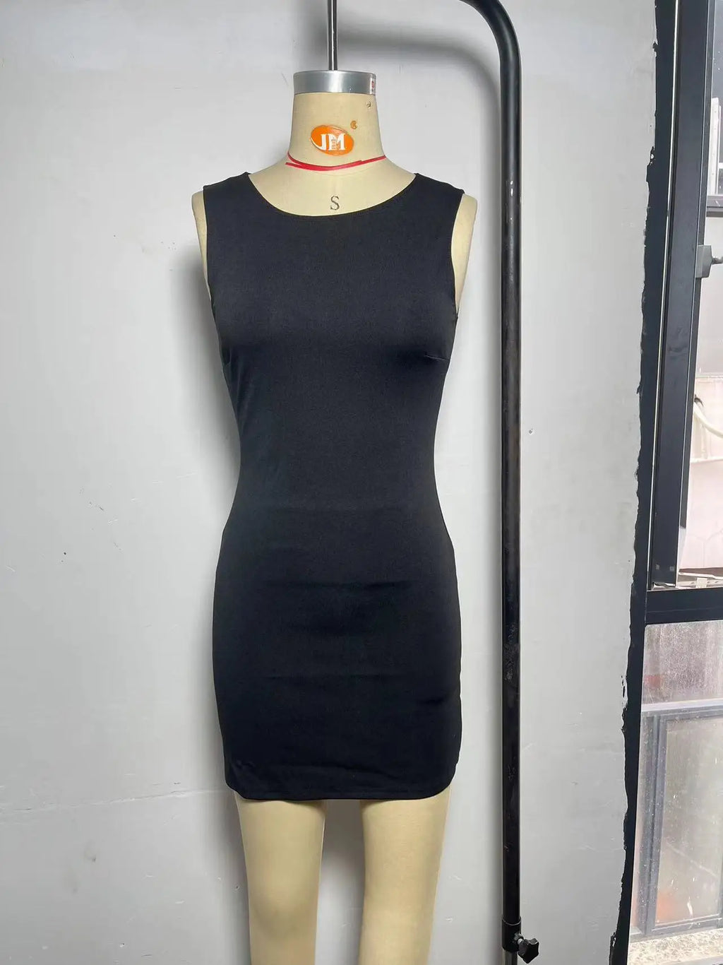 2026 New Women's Casual Bodycon Mini Dress Solid-colour Sleeveless Crew-neck Slip Dress, Party, Date or Dinner Short Skirt