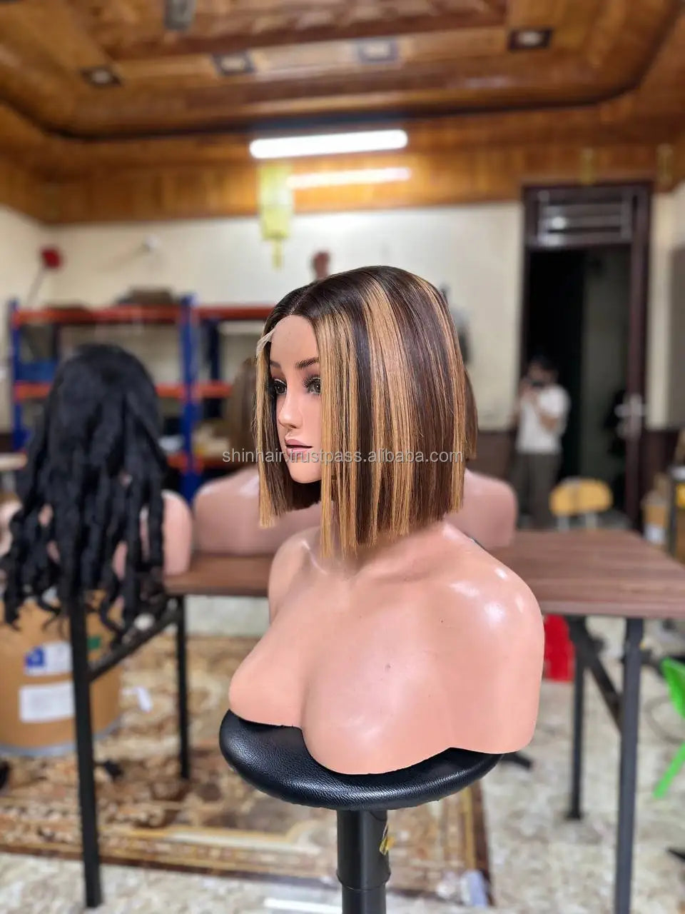 Wholesale Raw Vietnamese Transparent Lace Front Human Hair Extensions Bone Straight Bob Wigs Black 2x6 4x4 5x5 Women