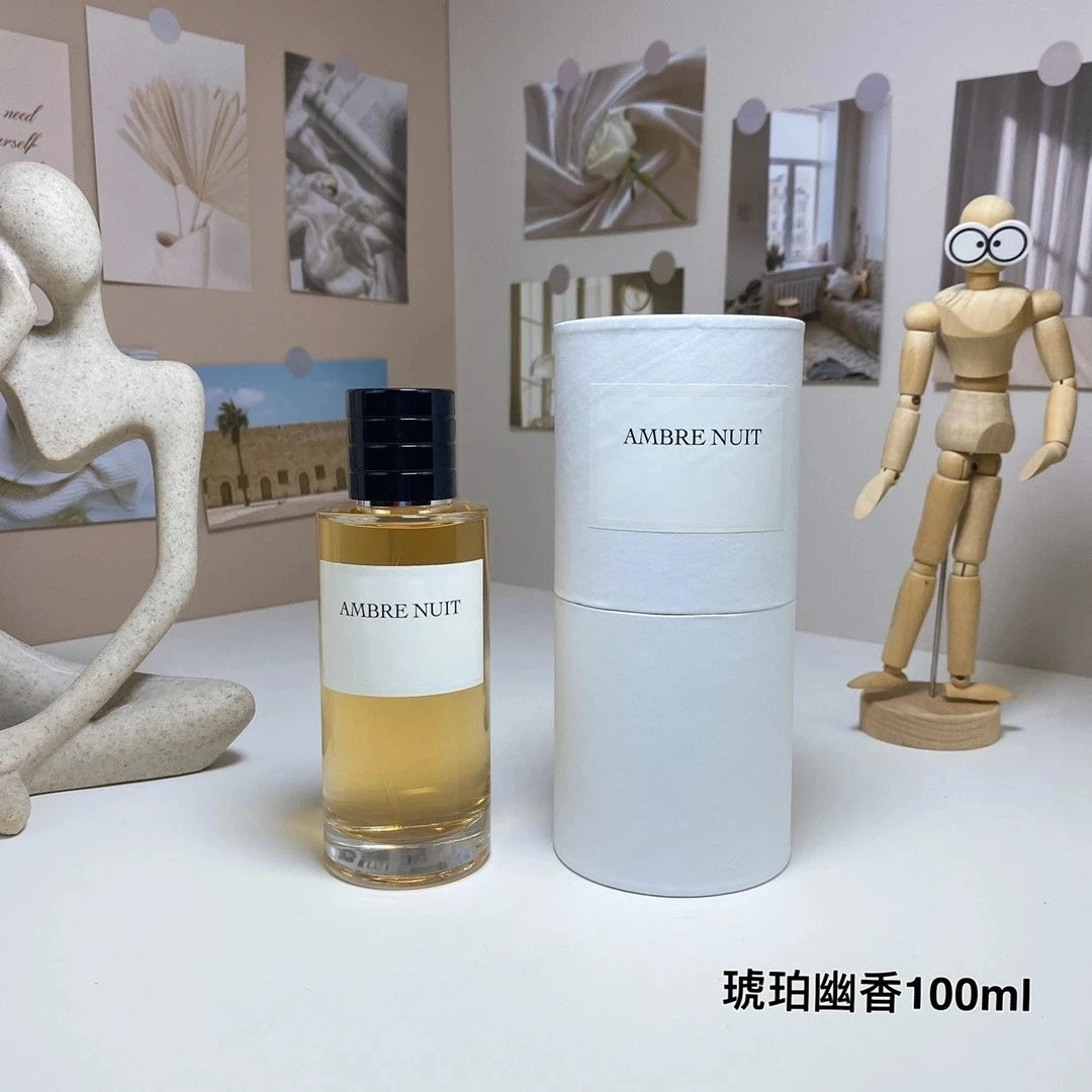 100/125Ml Unisex Brand Perfume Floral Herbal Notes Featuring A Mysterious Elegant And Rich Fragrance For Social Occasions