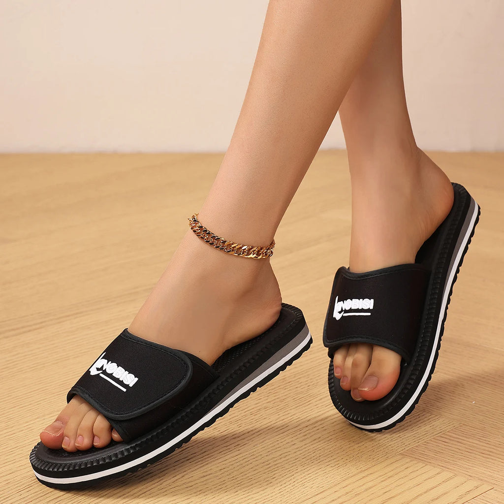 Summer Women's Fashion Slip-On Sandals, Outdoor Beach Shoes, Flat Lightweight Slippers, Home Slippers, Fashionable Casual Sandals, Slip-On with Adjustable Elasticity