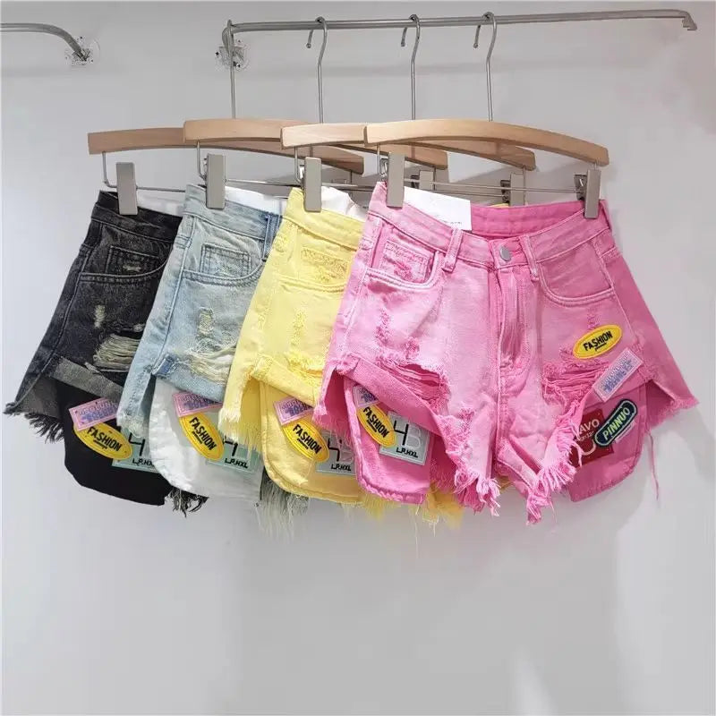 2026 Summer fringed Denim Hot pants Women's Streetwear Fashion Sexy Fringed Slimming Denim hot pants Personality Ripped Shorts