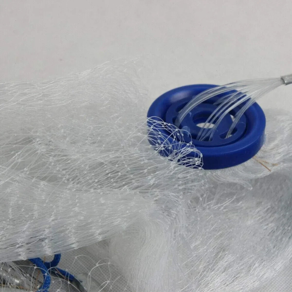 Fishing Cast Net, 10ft Diameter 3m, Anti-Tangle Mesh, Steel Sinkers for Fast Sinking, Seal Bottom Design, Ready to Use, Efficient Fish Catching Tool