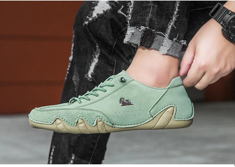 Men Leather Casual Shoes Luxury Low Top Sneakers Comfortable Mens Shoes Big Size Designer Loafers Moccasin Shoe Man 2026 New