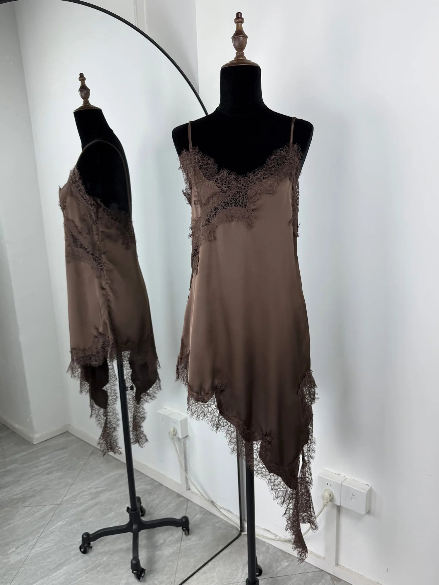 Tuularose Women's Lace Spaghetti Strap Dress Sexy Sleeveless Lace Patchwork Asymmetrical Dress Summer Party Looks Elegant Dress
