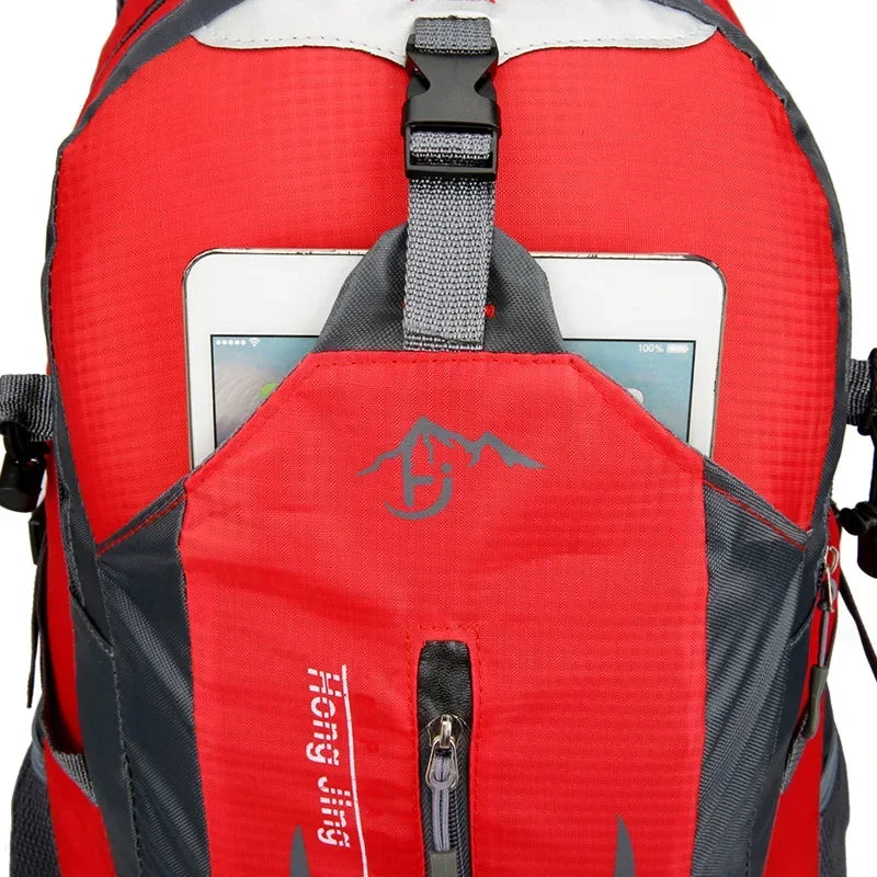 Quality Nylon Waterproof Travel Backpacks Men Climbing Travel Bags Hiking Backpack Outdoor Sport School Bag Men Backpack Women