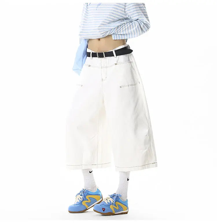 White denim pants men capri pants fashion trendy summer denim fabric visible stitching design, streetwear outdoor sports pants