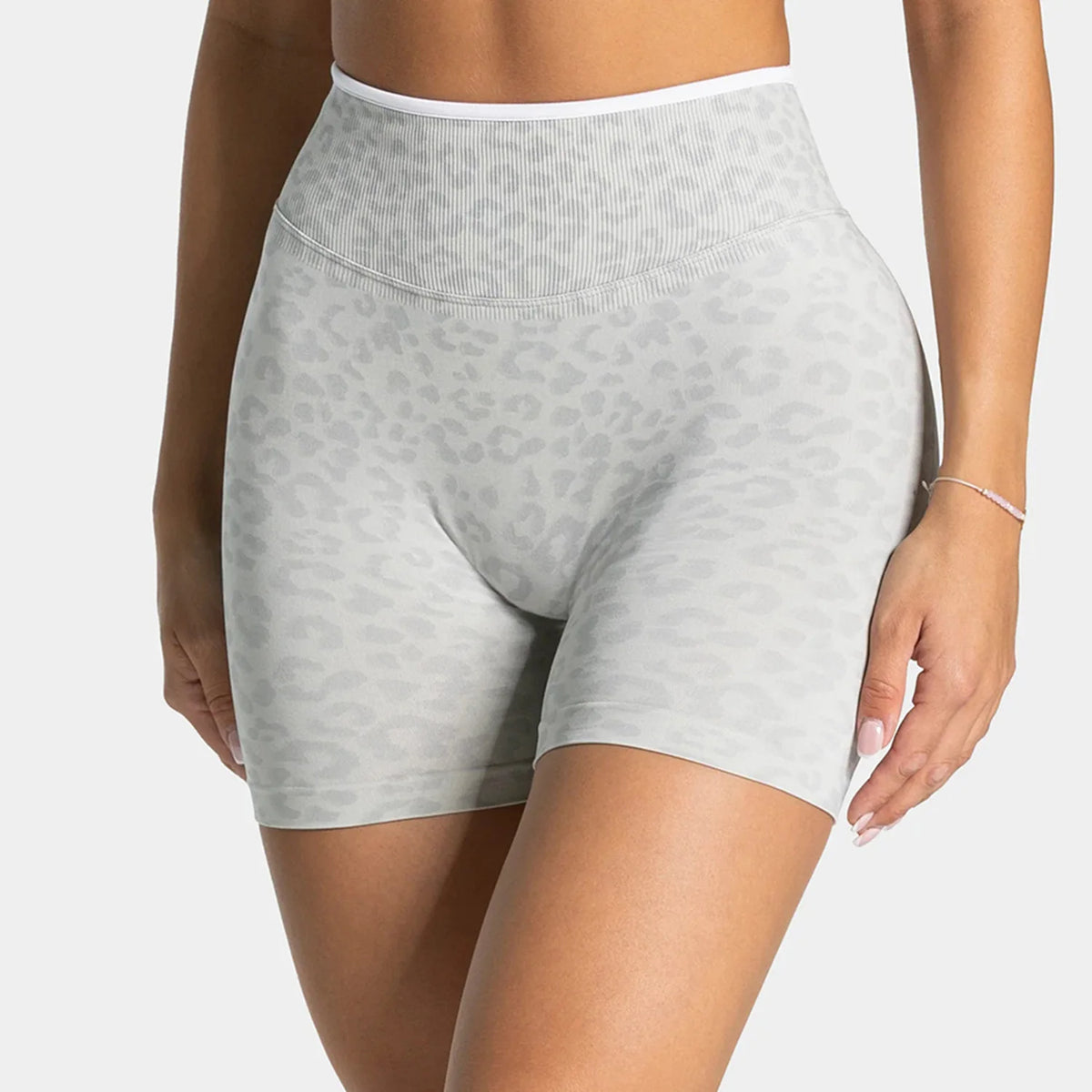 Women High Waist Leopard Print Yoga Shorts Tummy Control Butt Lifting Sports Shorts OuterWear Running Fitness Workout Yoga short