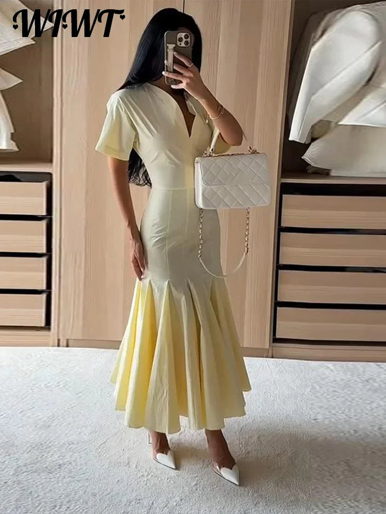 Elegant Pleated Waist-cinching Long Dress Women's Sexy V-neck Short Sleeve Bodycon Dresses 2026 Summer New Lady Solid Robes