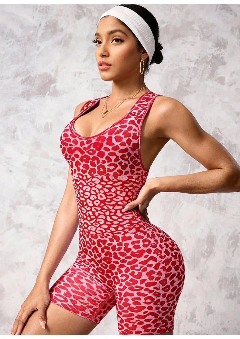 Seamless Leopard Print Cross-strap One-piece Shorts Yoga Clothes Fitness Tight High Elastic Yoga Vest with One-piece Chest Pad