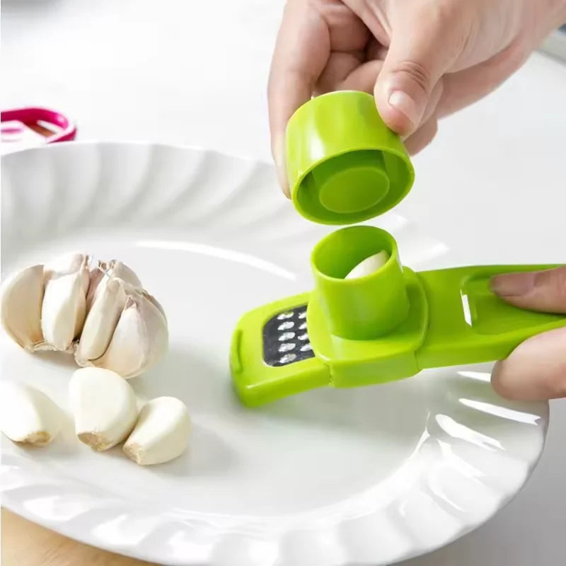 1 Pack Mini Garlic Grinder Creative Garlic Press Kitchen Garlic Mash Manual Garlic Mashing Green Kitchen Gadgets