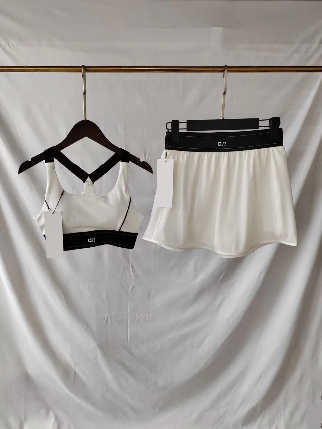 New Sports Yoga Shock-absorbing Comfortable Bra and Quick Drying Short Skirt for The Summer of 2026