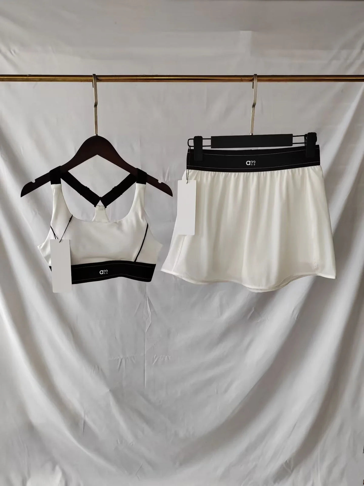 New Sports Yoga Shock-absorbing Comfortable Bra and Quick Drying Short Skirt for The Summer of 2026