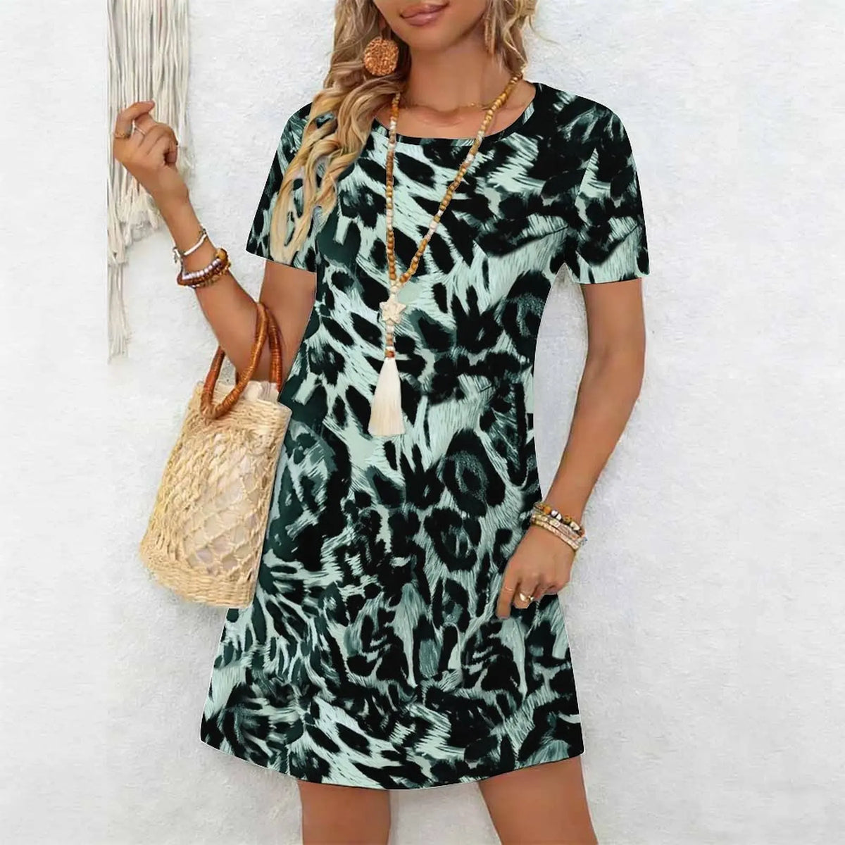 Women's Classic Leopard Print Short Sleeve Round Neck Midi Dress Loose Casual A Line Daily Wear Dress