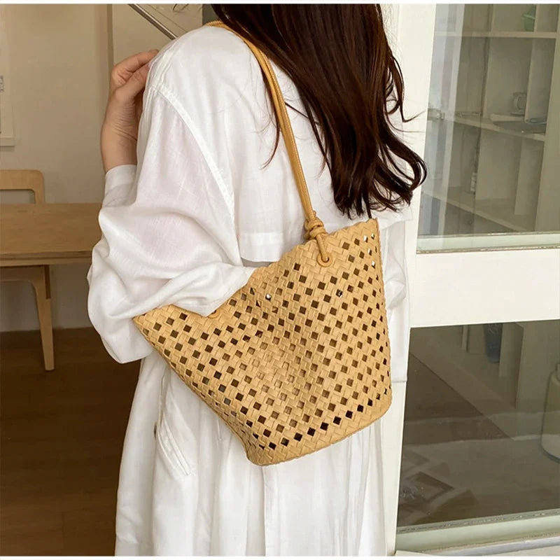 Hand-woven Openwork handBag With Zipper Inner Pocket,summer Pu Leather Beach Bucket Bags,large Capacity Simple Shopping handBag