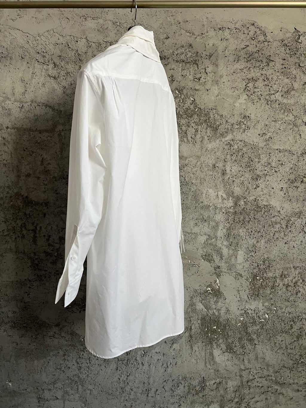 Original design detachable collar contrasting color shirt, cotton asymmetrical collar white and black shirt design