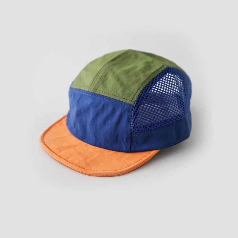 Retro Color-Blocked Breathable Quick-Dry Flat-Brimmed Hat with Adjustable Mesh Fabric, Suitable for Both Men and Women, Ideal for Outdoor Activities Like Hiking, Running, Camping, and Daily Commuting