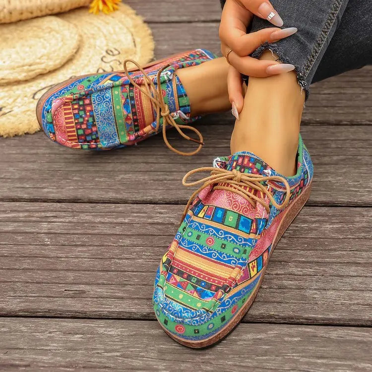 Spring 2025 Women's Printed Canvas Shoes Flat Platform Casual Toe Loafers Breathable Autumn Fashion Sneakers