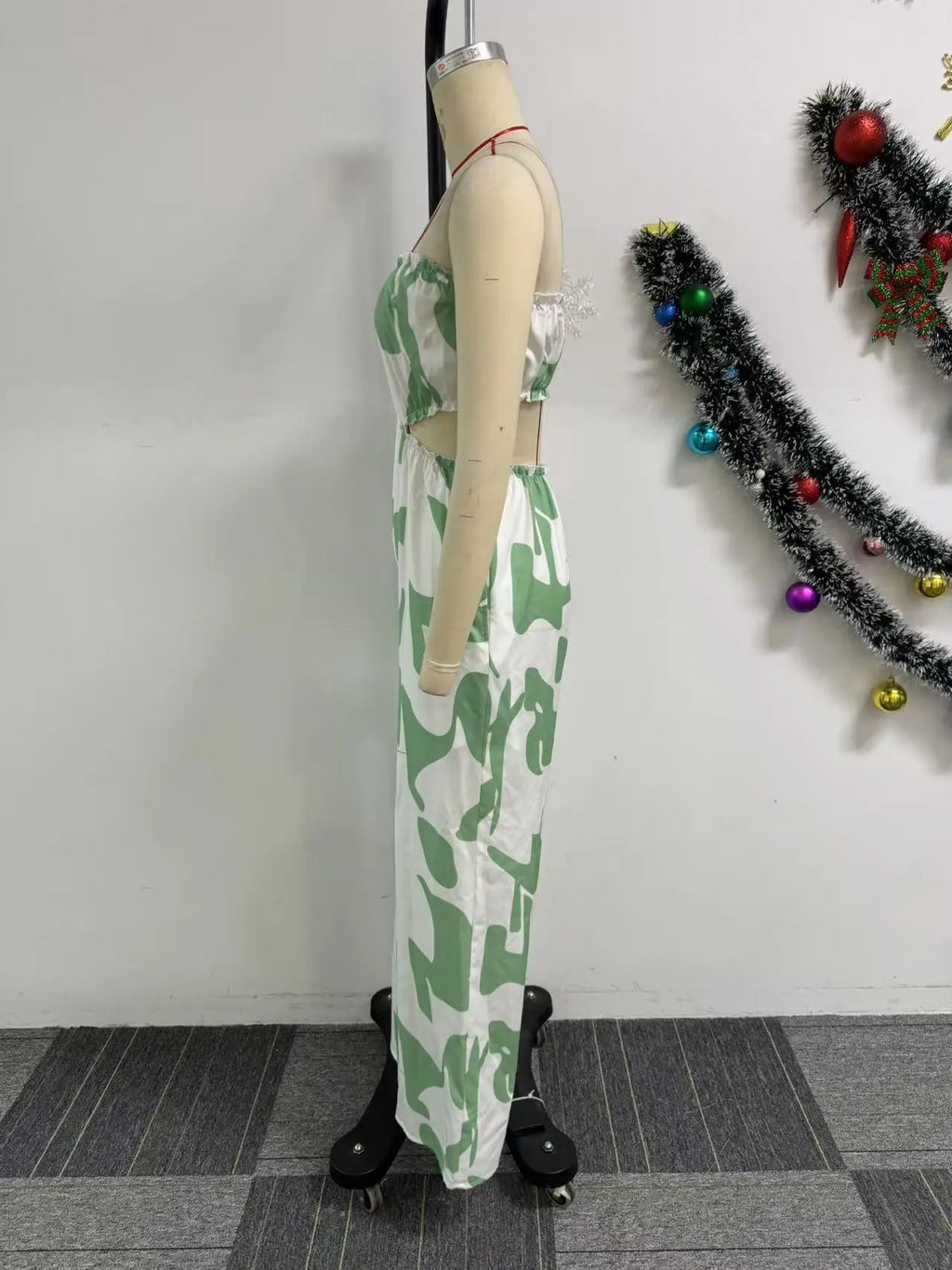 2025 Elegant Sleeveless Hollow Out Casual Style Women Tube Top with Wide-leg Jumpsuit Long Pants