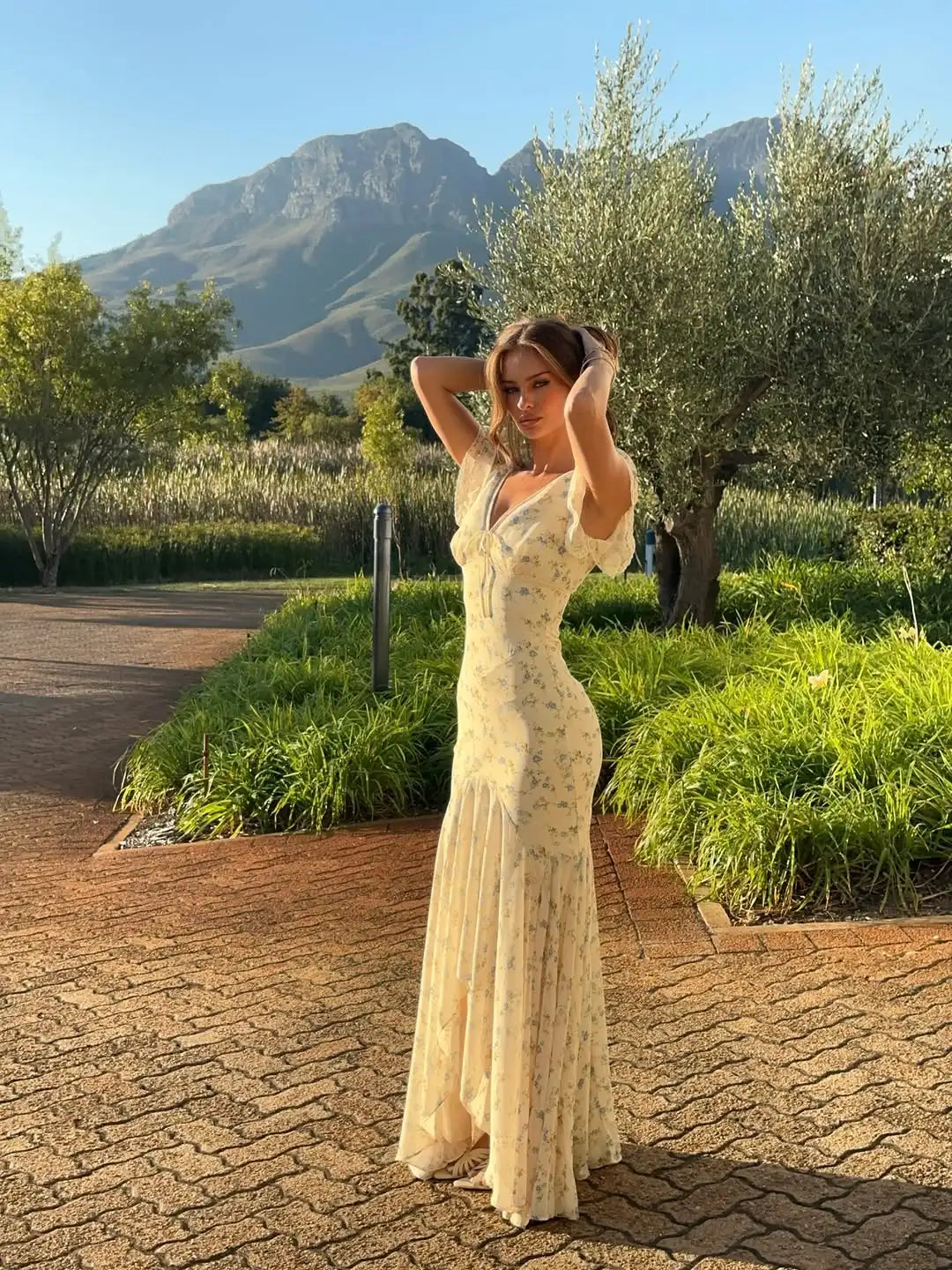 Organza Floral Printed Maxi Dress Women V Neck High Split Puff Sleeve Waist Cinching Ruffle Long Dresses Vacation Summer Outfits