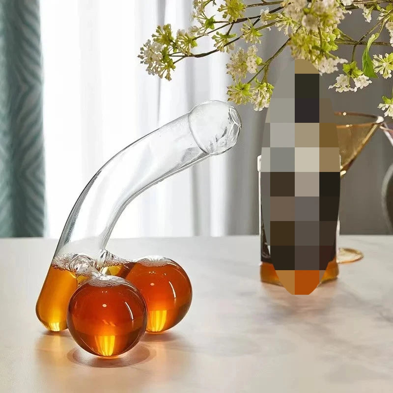 Creative Funny Wine Glasses with Lid Transparent Beverage Bottle Bar Party Whiskey Champagne Brandy Cocktail Glass Cup Decanter