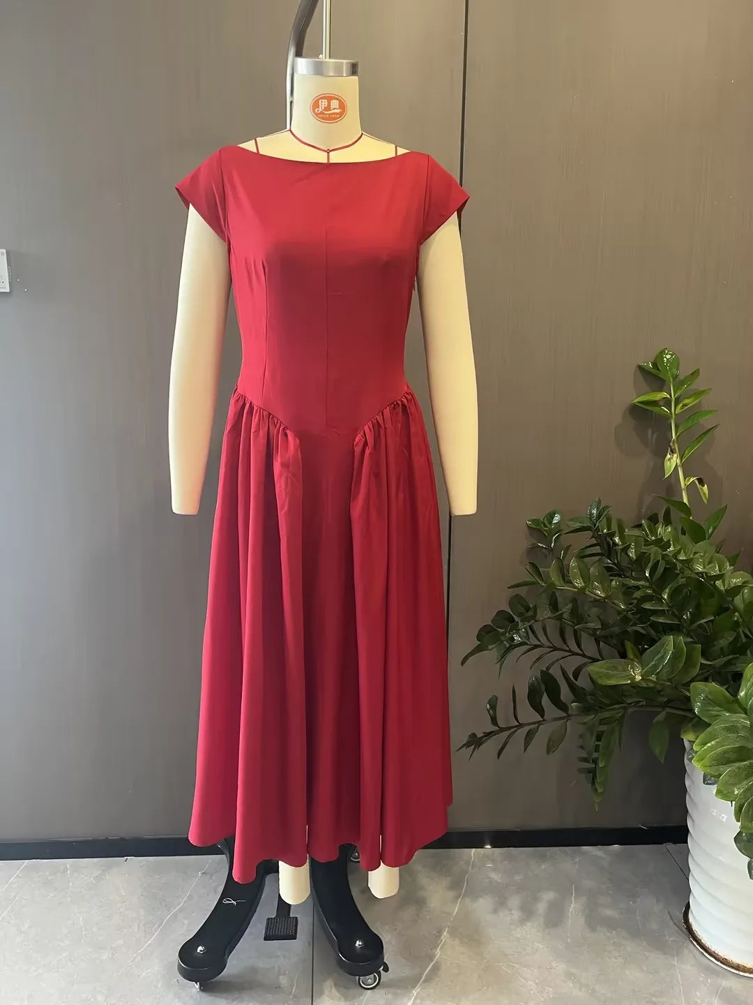 Elegant Women's Summer Evening Sleeveless High Waist Backless Long Solid Color Wrinkle Resistant Pullover Dress For Women
