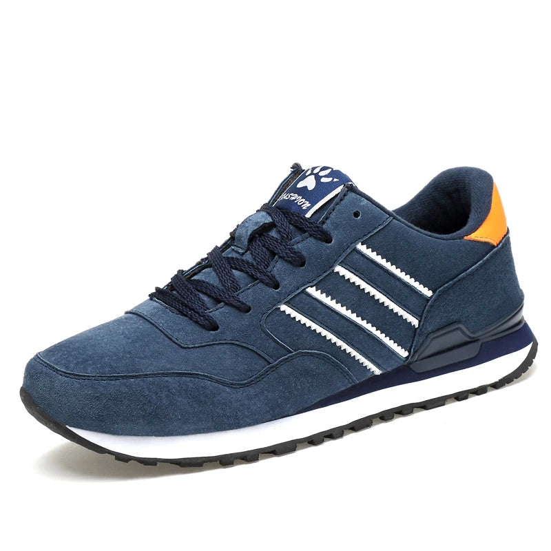 Lightweight Men Sneakers Classical  Suede Leather Men Running Shoes Outdoor Comfortable Sport Shoes Breathable Flat Casual Shoes