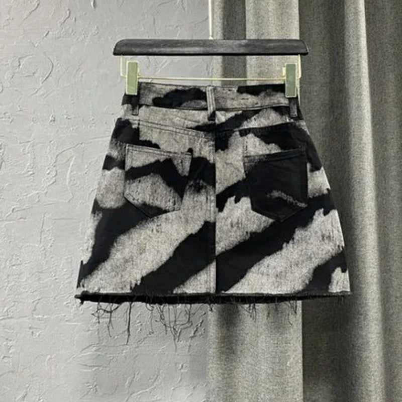 DAILOU Spring and Summer New Korean Spicy Girl Irregular Tie Dyeing High Waist Straight A-line Hairy Denim Wrapped Hip Shorts