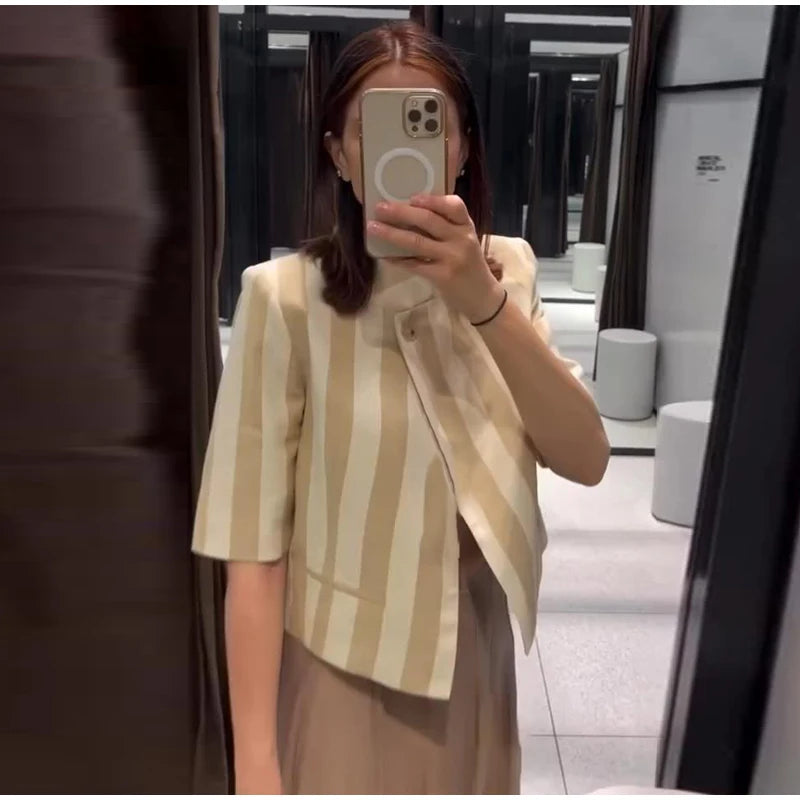 Women Chic Stripe Cropped Blazer Jacket Stand Collar 3/4 Sleeve Single Breasted Shoulder Pad Top 2026 Summer Fashion Street Coat