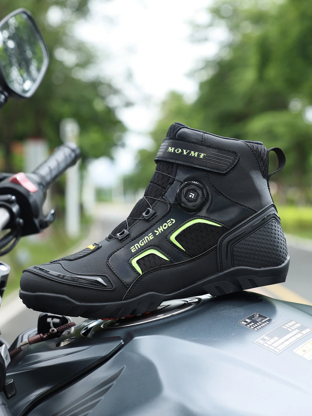 Motorcycle Riding Shoes Men's Breathable Leather Boots Casual Comfortable Slip-On Ankle Boots for Urban Cycling