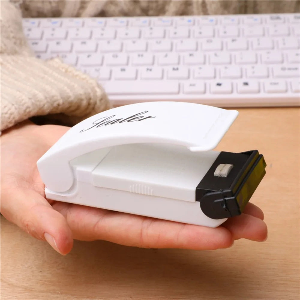 Mini Hea Bag Seal Machine Package Sealer Bags Thermal Plastic Food Bag Food Bag Closure Portable Sealer Packaging Heat Sealer