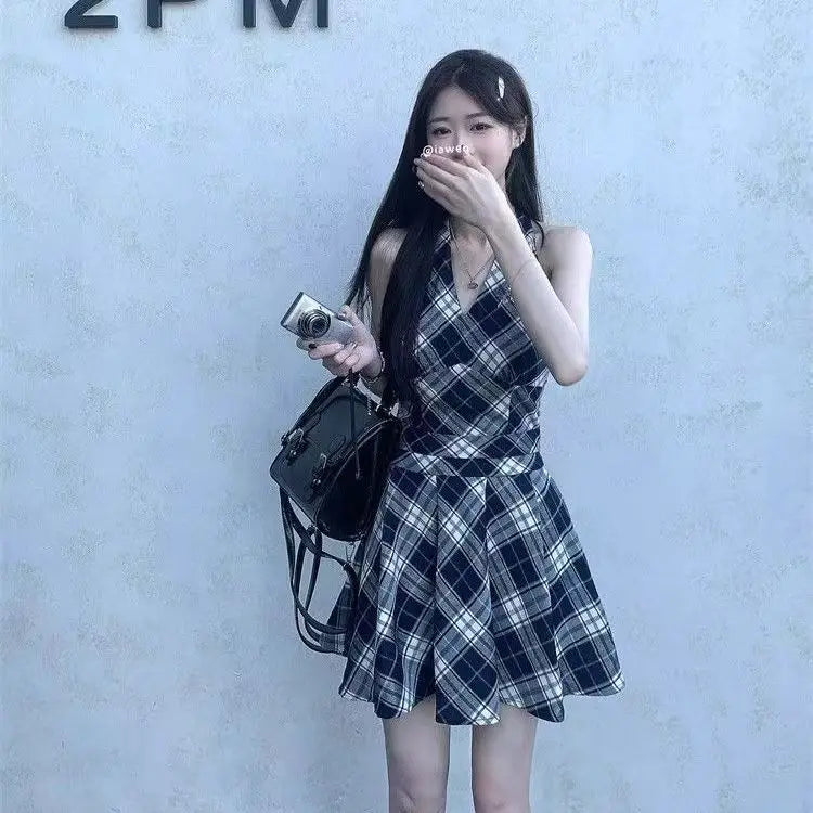 Black and White Plaid V-neck Halter Neck Tied Dress for Women in Spring and Summer New Waist-hugging A-line Short Skirt