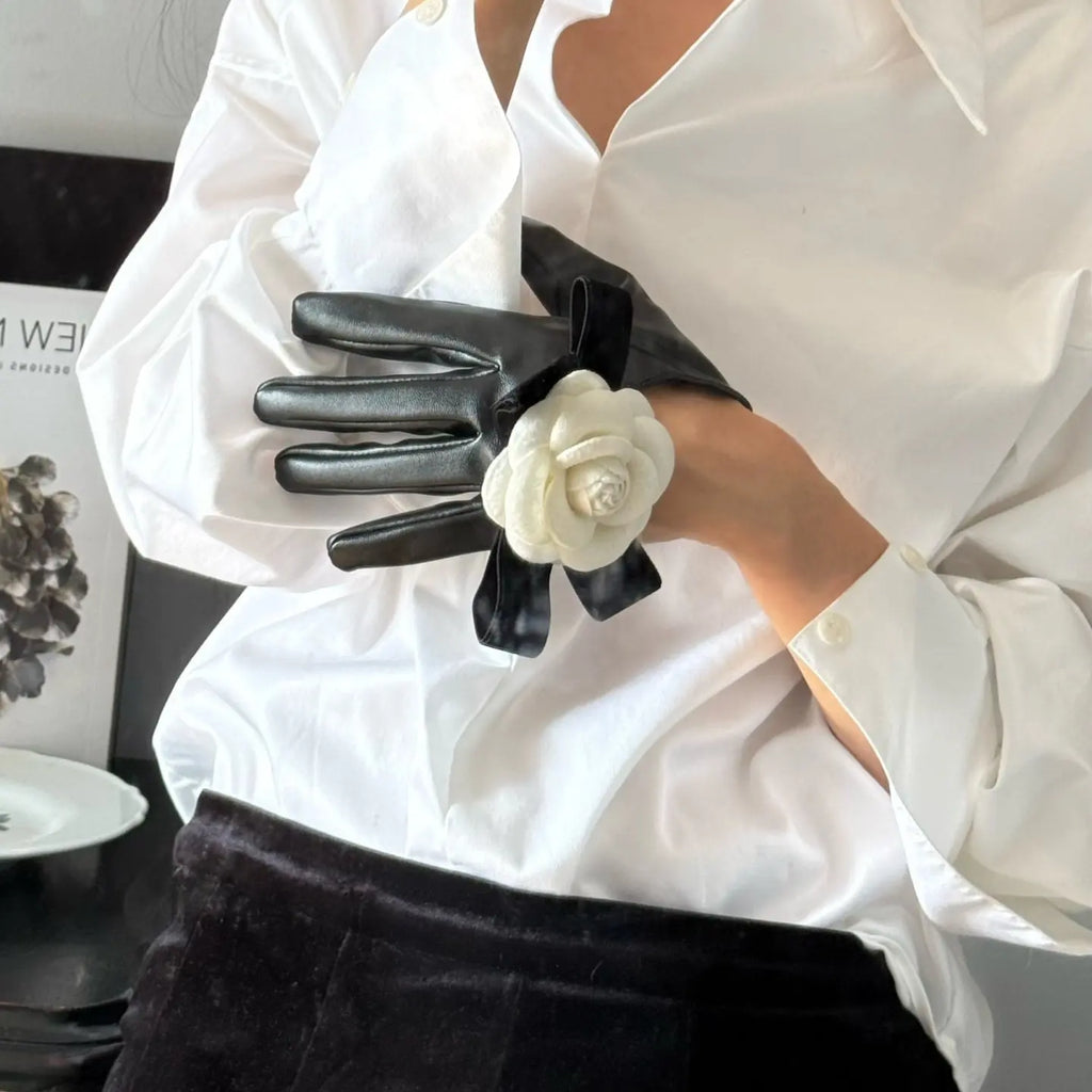 High-level Luxury Camellia Leather Gloves Korean Ins Style Hepburn Style Exquisite Dress Gloves Photo Props Bride Wedding Gloves