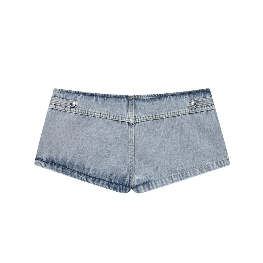 European and American style 2026 summer new women's clothing design sense close fitting denim jacket low waist shorts set