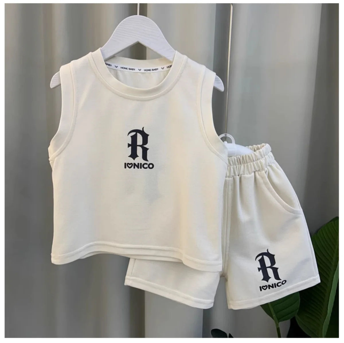 Children's Summer Clothing Set 2026 New Fashionable Boys and Babies Sleeveless T-shirt Shorts 2-Piece Girls' Casual Sports Set