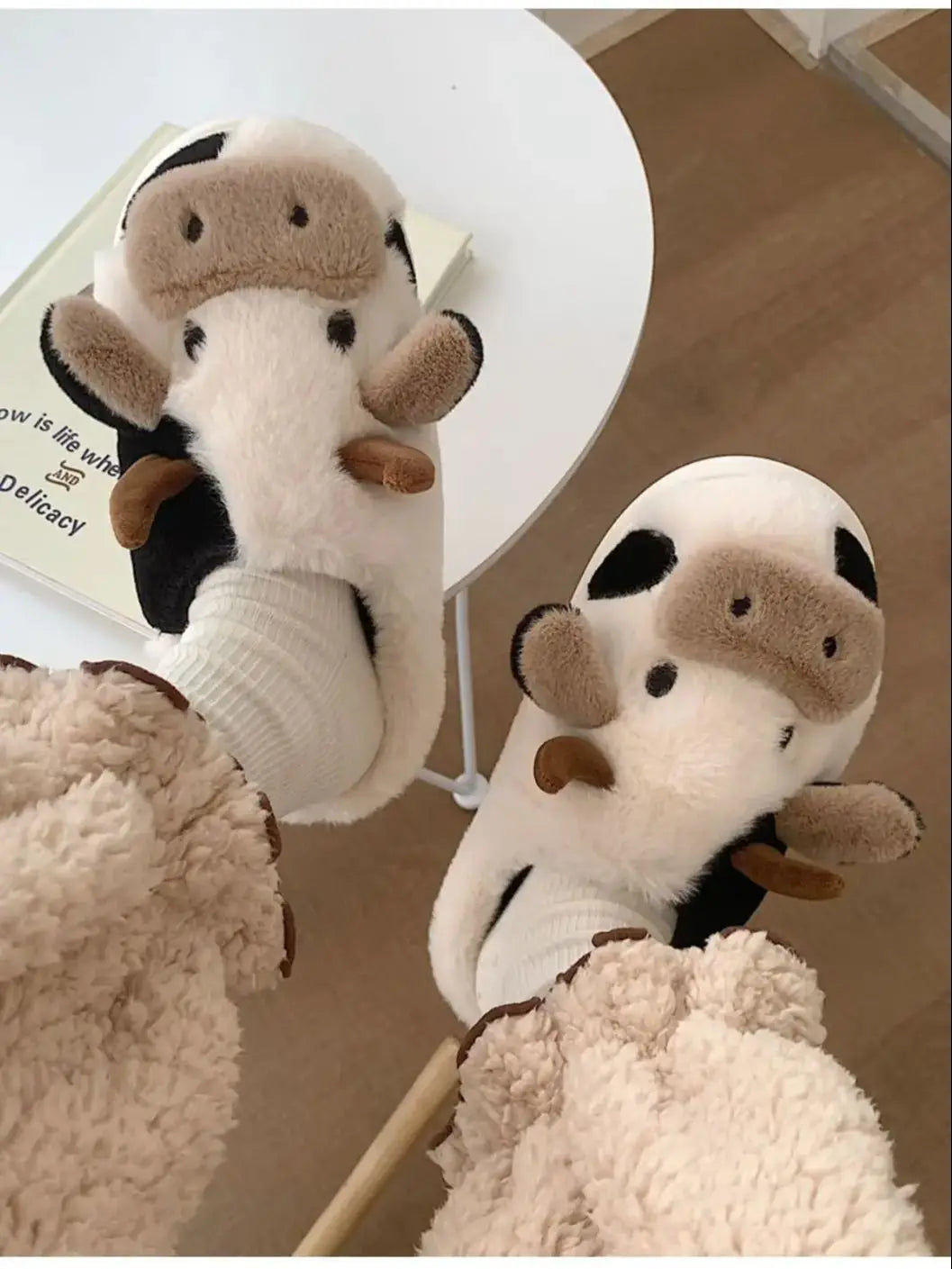 Winter Women Warm Cow Slippers Girls Cute Soft Indoor Bedroom Sandals Men Non-slip Plush Slides Couples Funny Flat Flip Flops