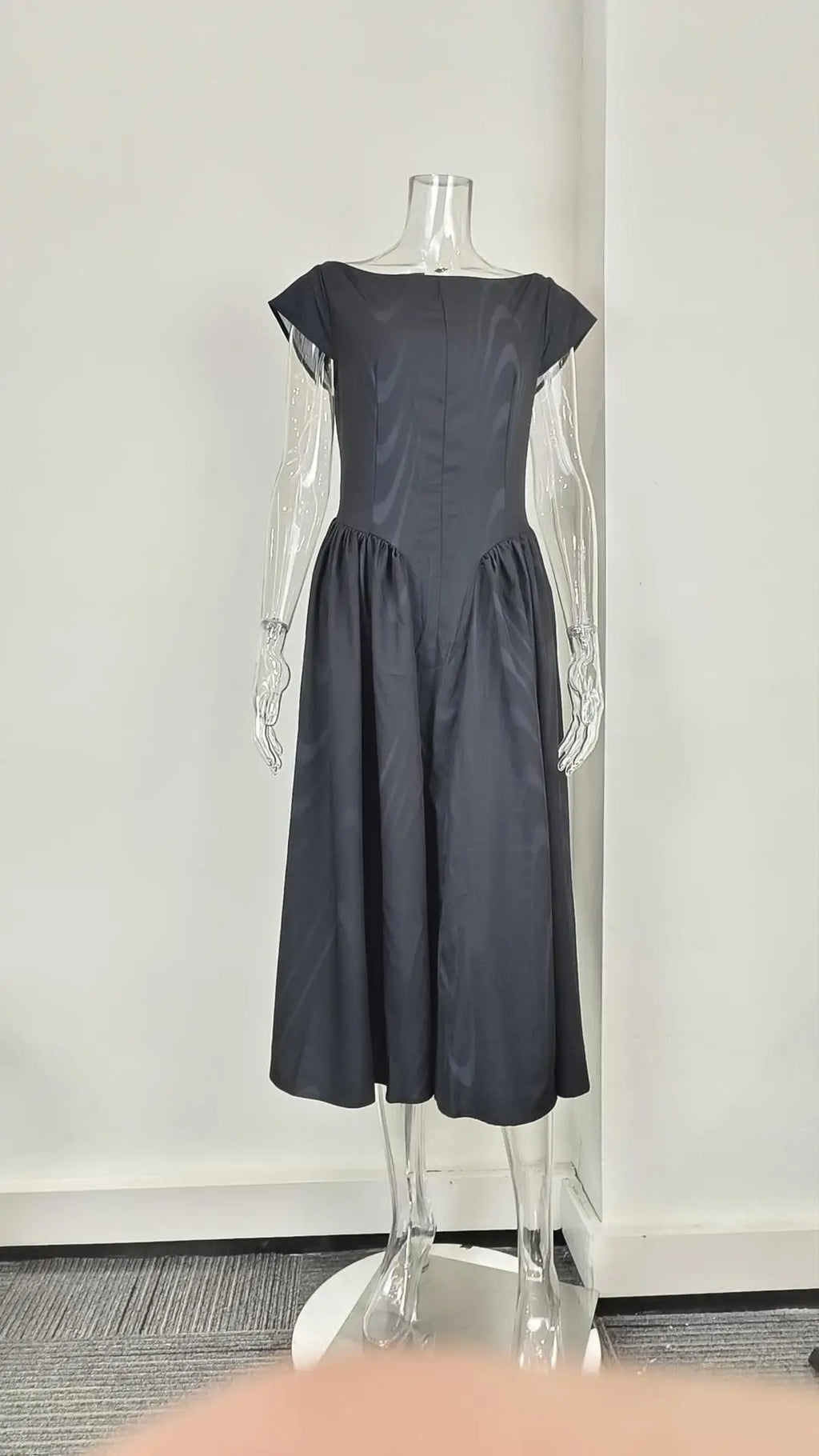 French Elegant Solid Backless Slim Fit Dress