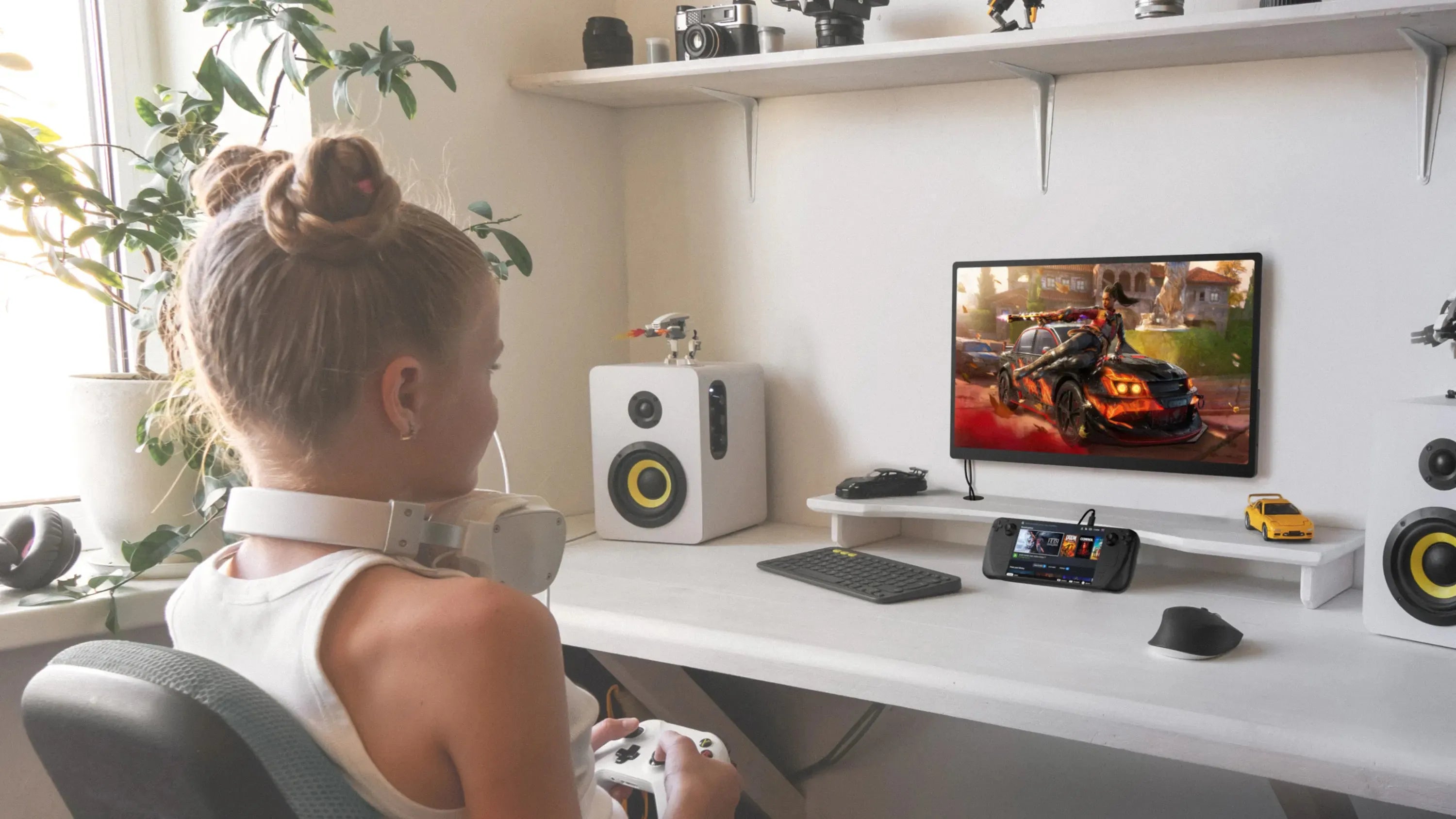 UPERFECT 18.5 Inch Monitor 120HZ FHD HDR IPS Laptop Computer Gaming Display HDMI USB C External Screen With Dual Speakers VESA