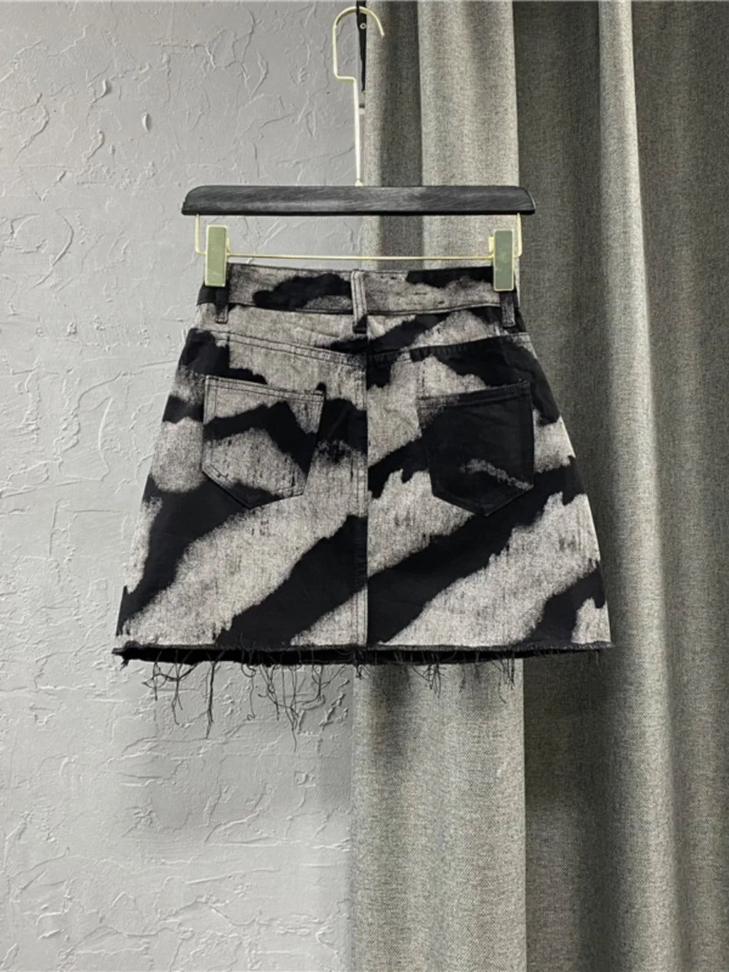 Black Gray Tie Dye Denim Short Skirt High Waist Personalized Pattern Denim Skirt Fringed A-line Skirt Fashion Versatile Skirt