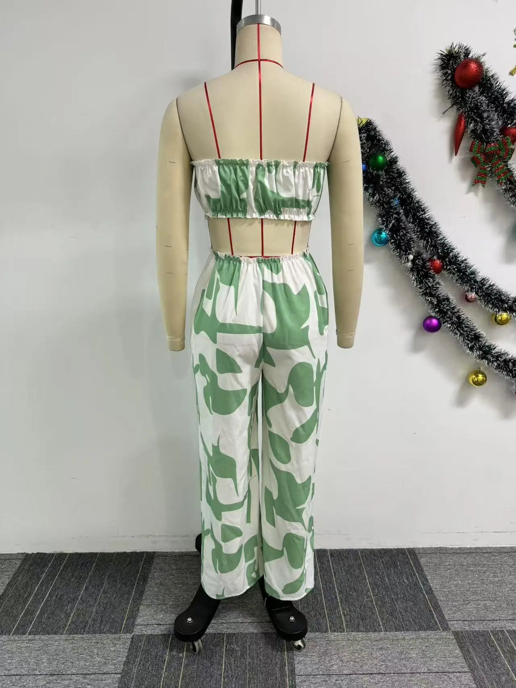 2025 Elegant Sleeveless Hollow Out Casual Style Women Tube Top with Wide-leg Jumpsuit Long Pants