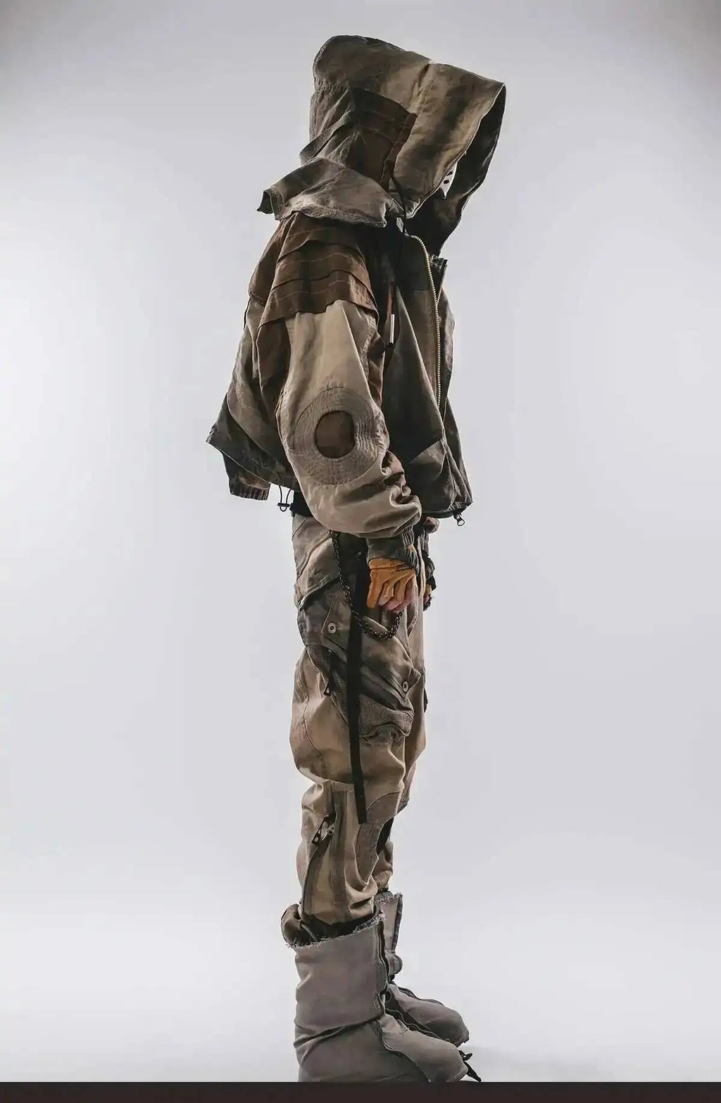 HKSH Autumn New Men's Hooded Distressed Patchwork Folded Waste Land Tactical Punk Techwear Shoulder Batwing Sleeve Jacket HK2392