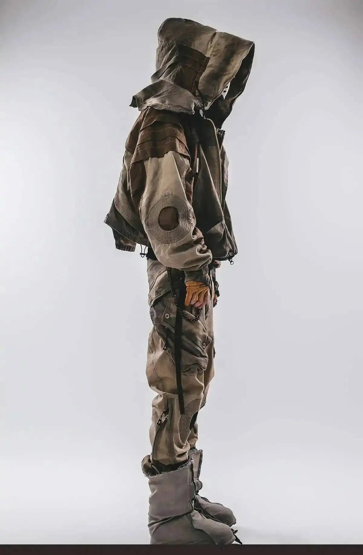 HKSH Autumn New Men's Hooded Distressed Patchwork Folded Waste Land Tactical Punk Techwear Shoulder Batwing Sleeve Jacket HK2392